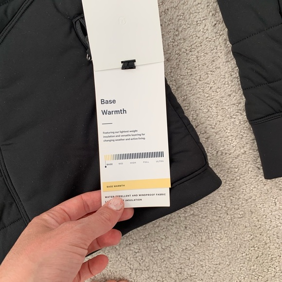 Dynamic movement lululemon pullover hooded jacket - Picture 6 of 7
